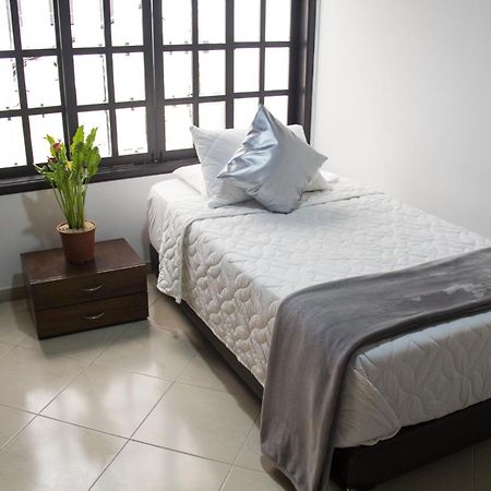 Hotel Premium House Floridablanca Bagian luar foto