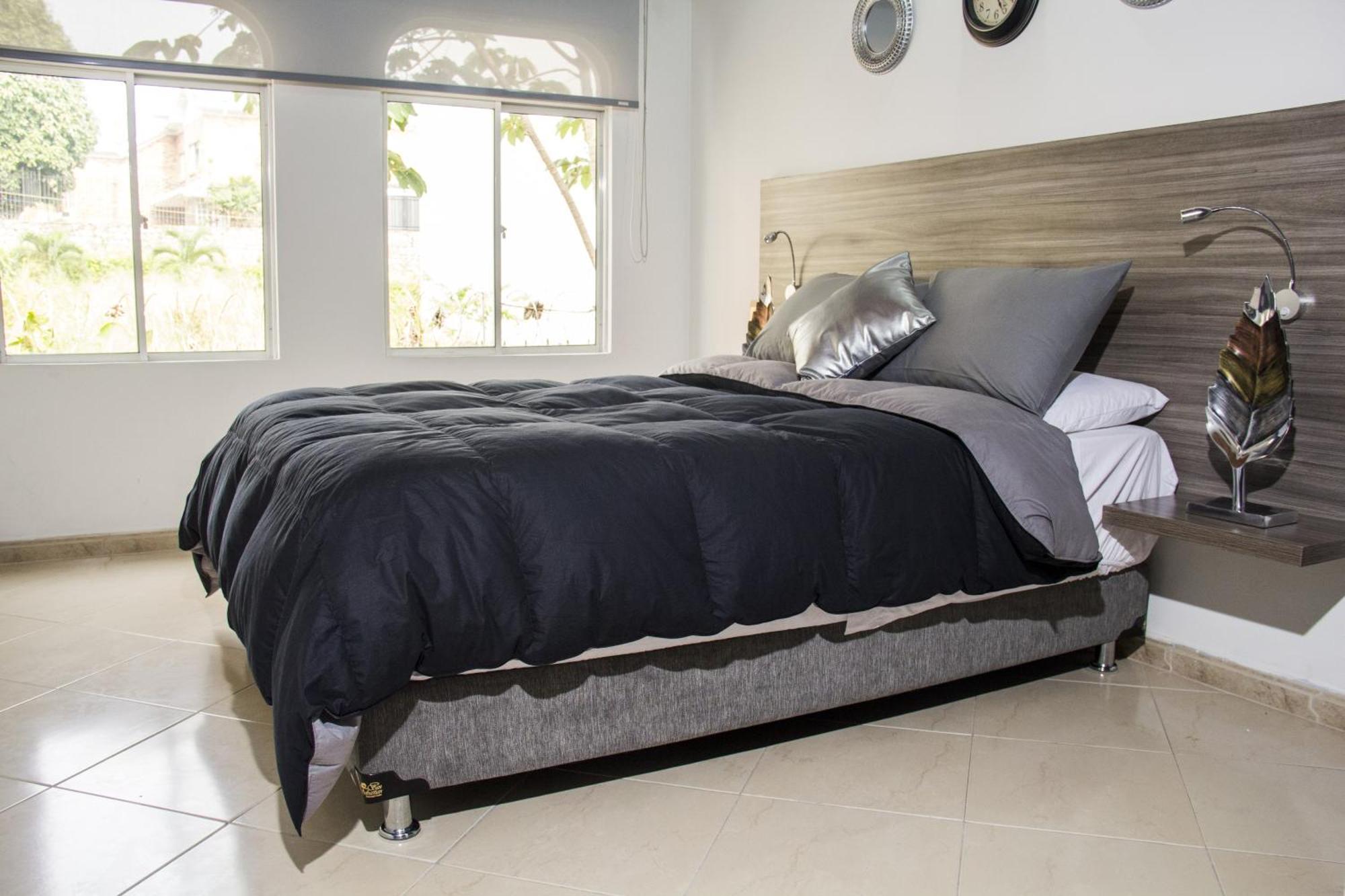 Hotel Premium House Floridablanca Bagian luar foto