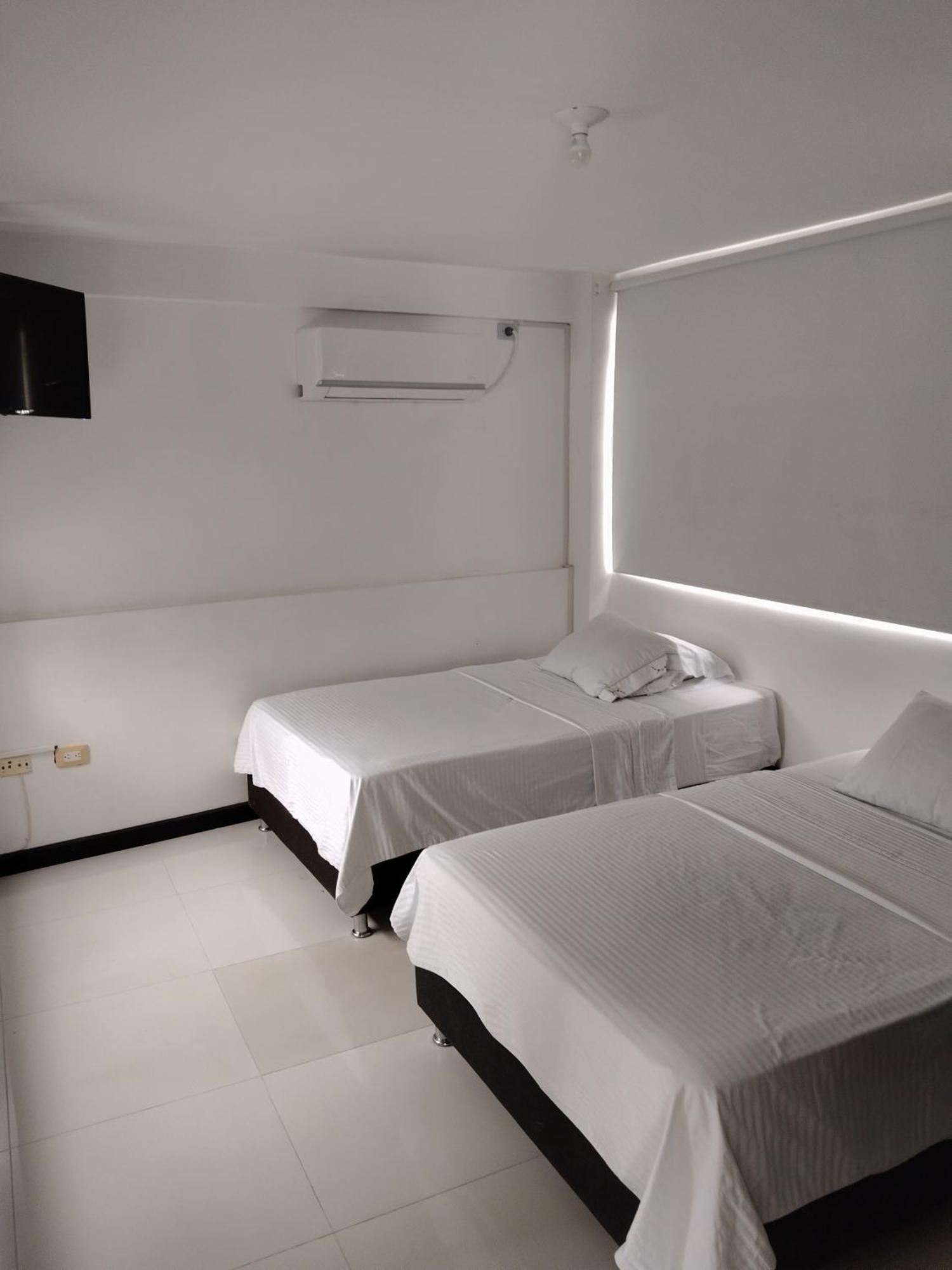 Hotel Premium House Floridablanca Bagian luar foto