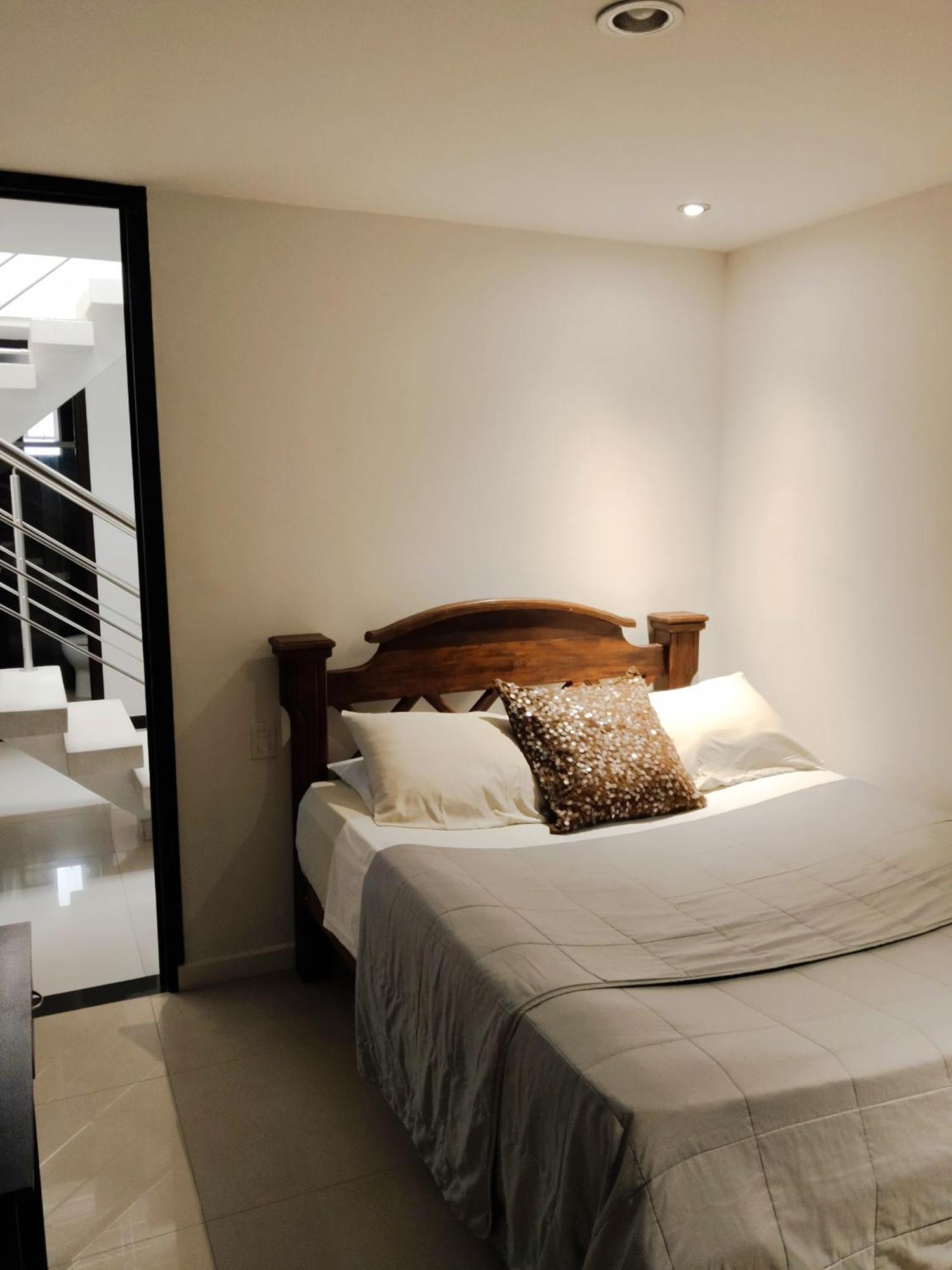 Hotel Premium House Floridablanca Bagian luar foto