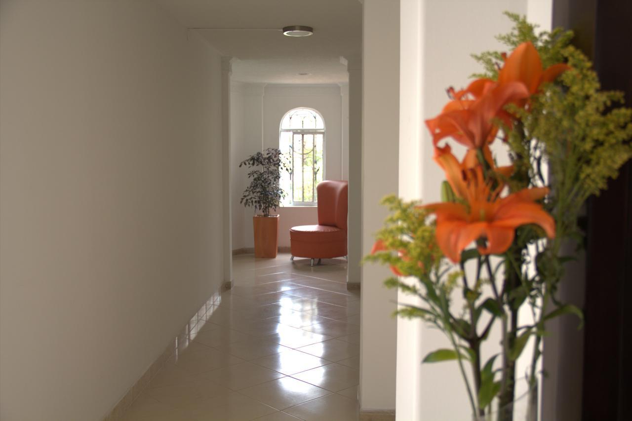 Hotel Premium House Floridablanca Bagian luar foto