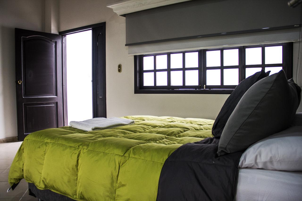 Hotel Premium House Floridablanca Bagian luar foto