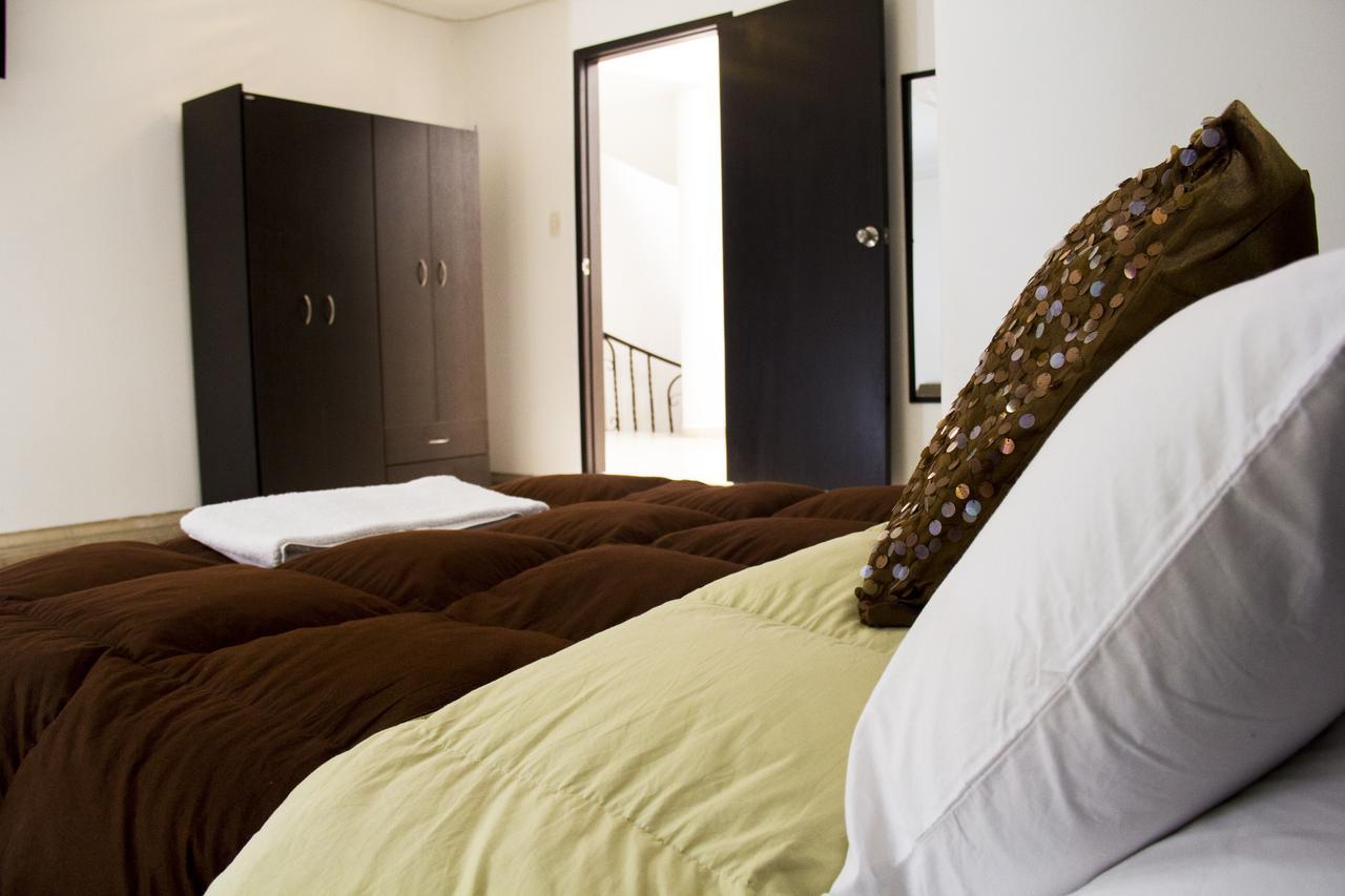 Hotel Premium House Floridablanca Bagian luar foto